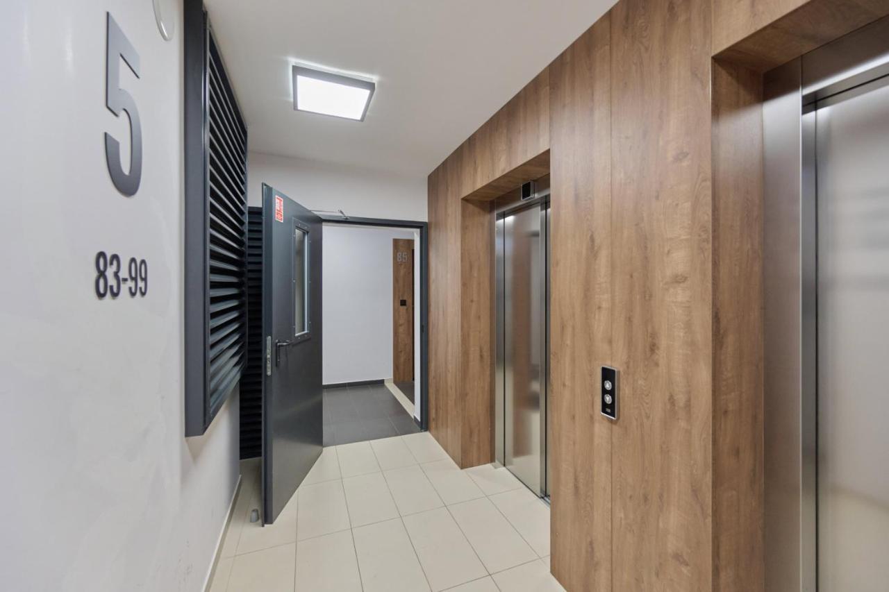 Elegant Apartment With Balcony Krakowska Wroclaw By Renters Prestige Breslávia Exterior foto